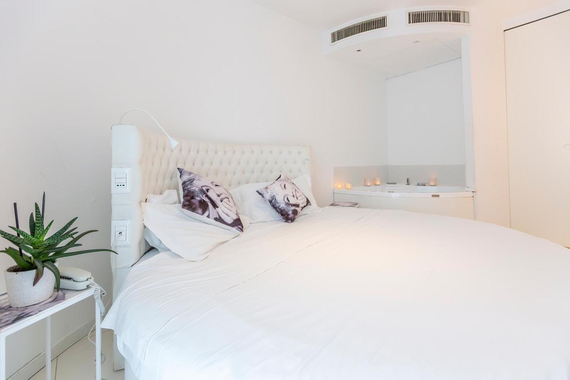 Hotel Al Cavallino Bianco Риччоне Экстерьер фото