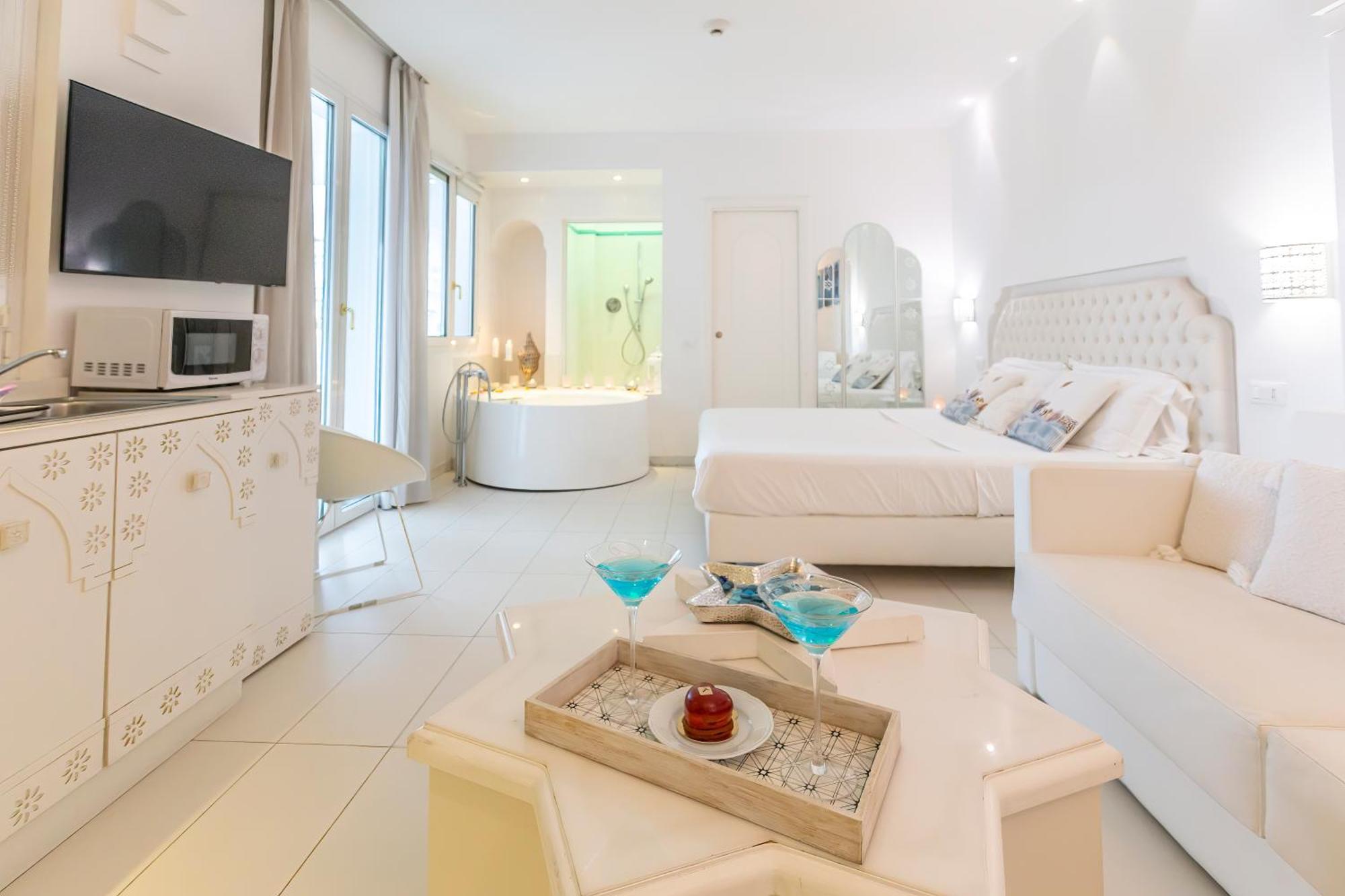 Hotel Al Cavallino Bianco Риччоне Экстерьер фото