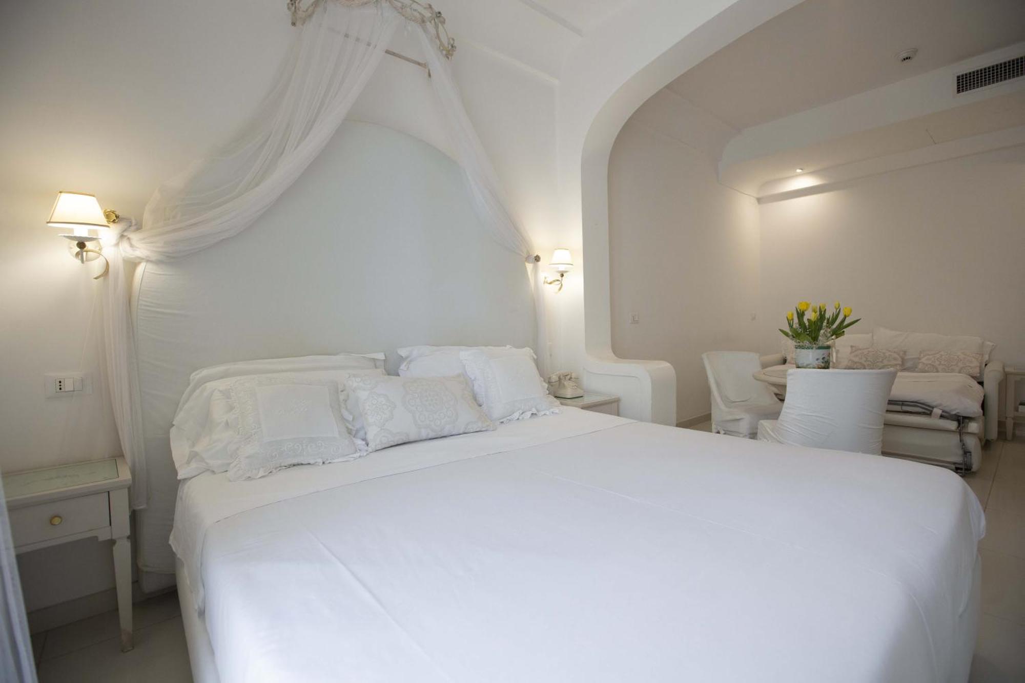 Hotel Al Cavallino Bianco Риччоне Экстерьер фото